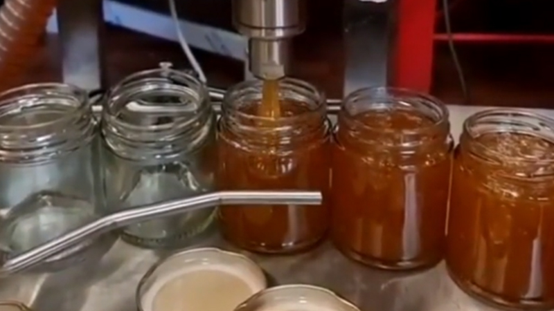 酱料自动包装机助力酱料食物企业实现高效、卫生生产